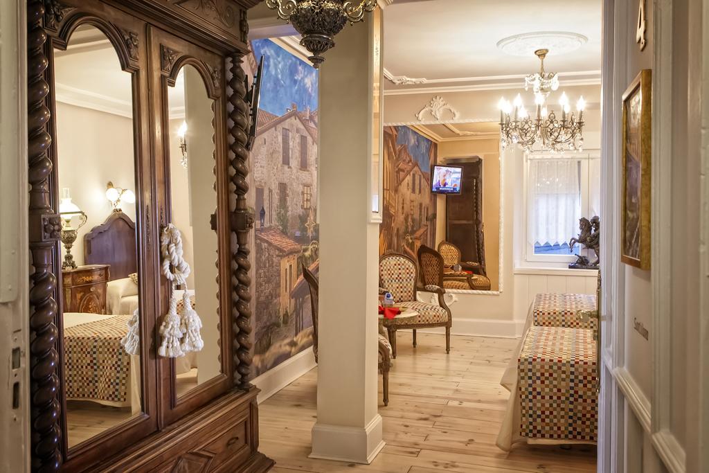Hostal Boutique Puerta Del Sol توريلافيجا الغرفة الصورة