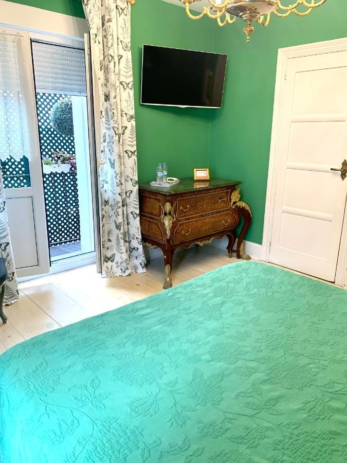 Hostal Boutique Puerta Del Sol توريلافيجا المظهر الخارجي الصورة